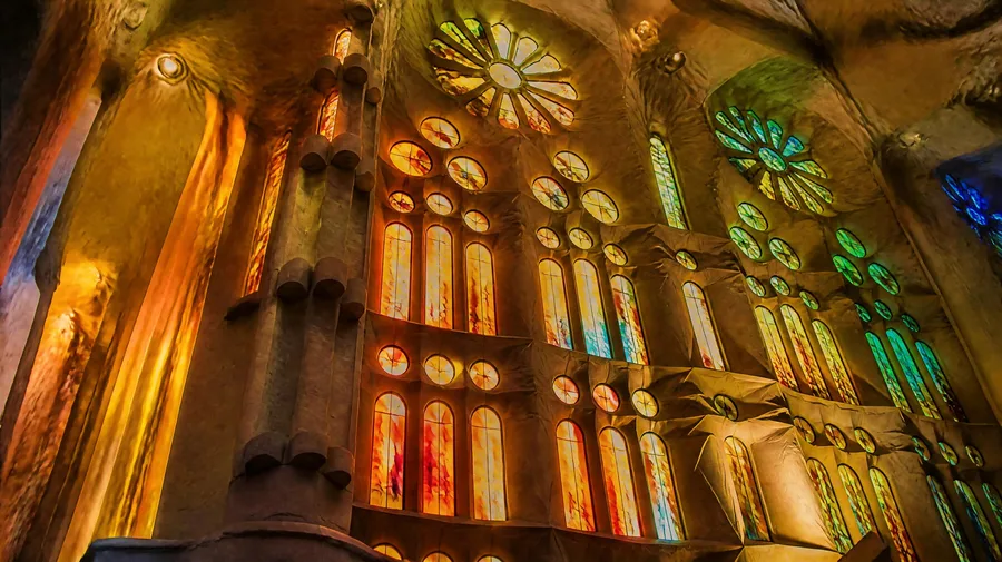 Inside Sagrada Familia: Interior, Stained Glass & Ceiling