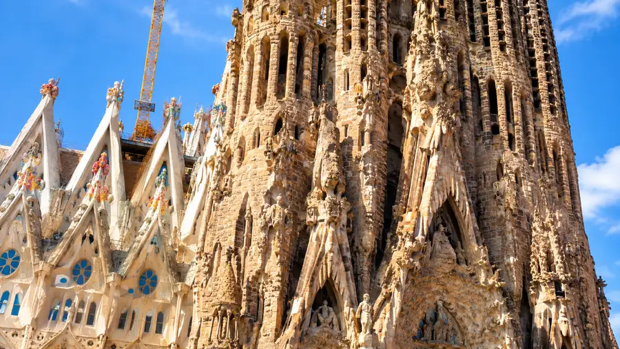 Sagrada Familia Completion Date: When Will It Be Finished?